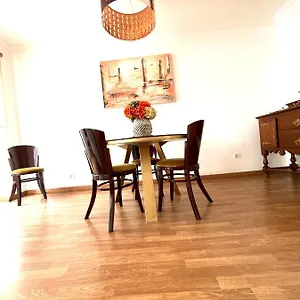 Apartment Santos Luxos, Lisbon