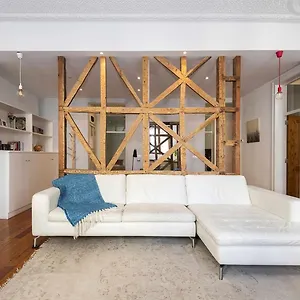 Pombalino Design Em Baixachiado Apartamento