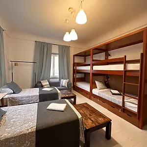 Ey Hostal