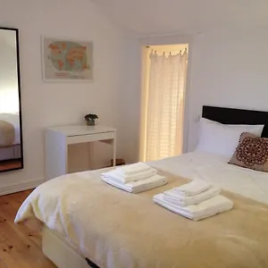 Apartment Campo De Ourique Premium, Lisbon