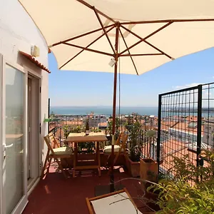 Apartment Estrela Penthouse - Amazing Views, Lisbon