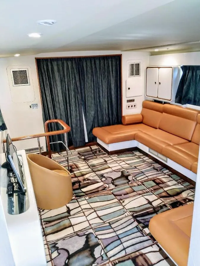 Lisbon Sea Suites - Lisbon Boat 0*,  Portugal